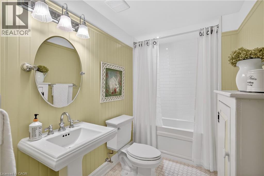 136 Grindstone Way, Waterdown, Ontario  L9H 7B8 - Photo 41 - 40812127