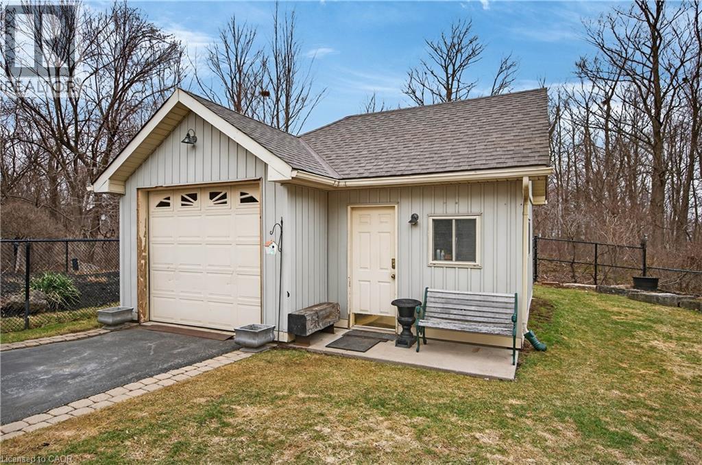 136 Grindstone Way, Waterdown, Ontario  L9H 7B8 - Photo 43 - 40812127