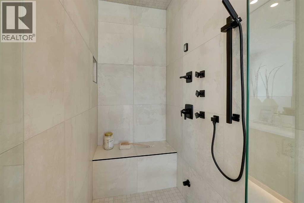 2413 25 Avenue NW, Calgary, Alberta  T2M 2C6 - Photo 30 - A2286319