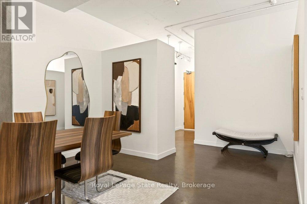 401 - 66 Bay Street S, Hamilton, Ontario  L8P 4Z6 - Photo 17 - X12856570