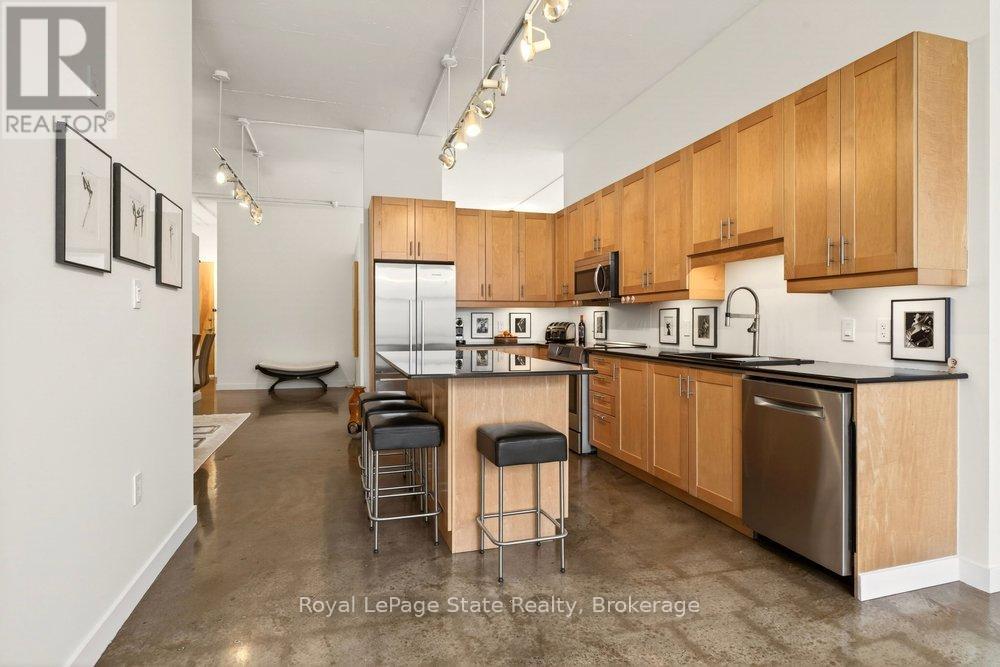 401 - 66 Bay Street S, Hamilton, Ontario  L8P 4Z6 - Photo 11 - X12856570