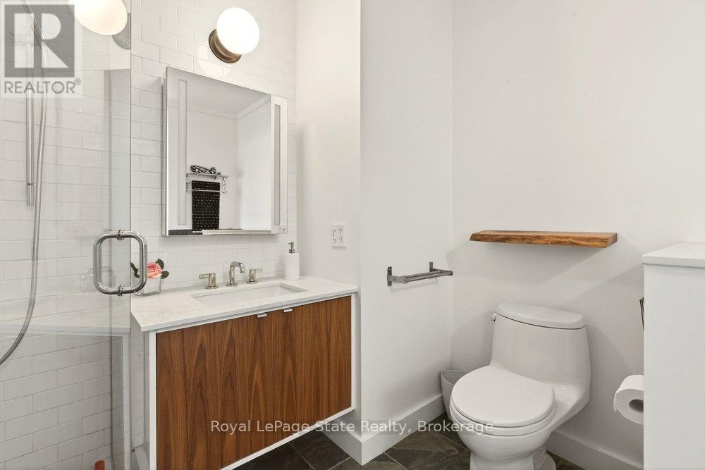 401 - 66 Bay Street S, Hamilton, Ontario  L8P 4Z6 - Photo 26 - X12856570