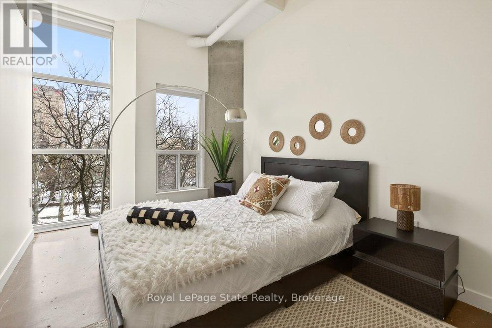 401 - 66 Bay Street S, Hamilton, Ontario  L8P 4Z6 - Photo 27 - X12856570