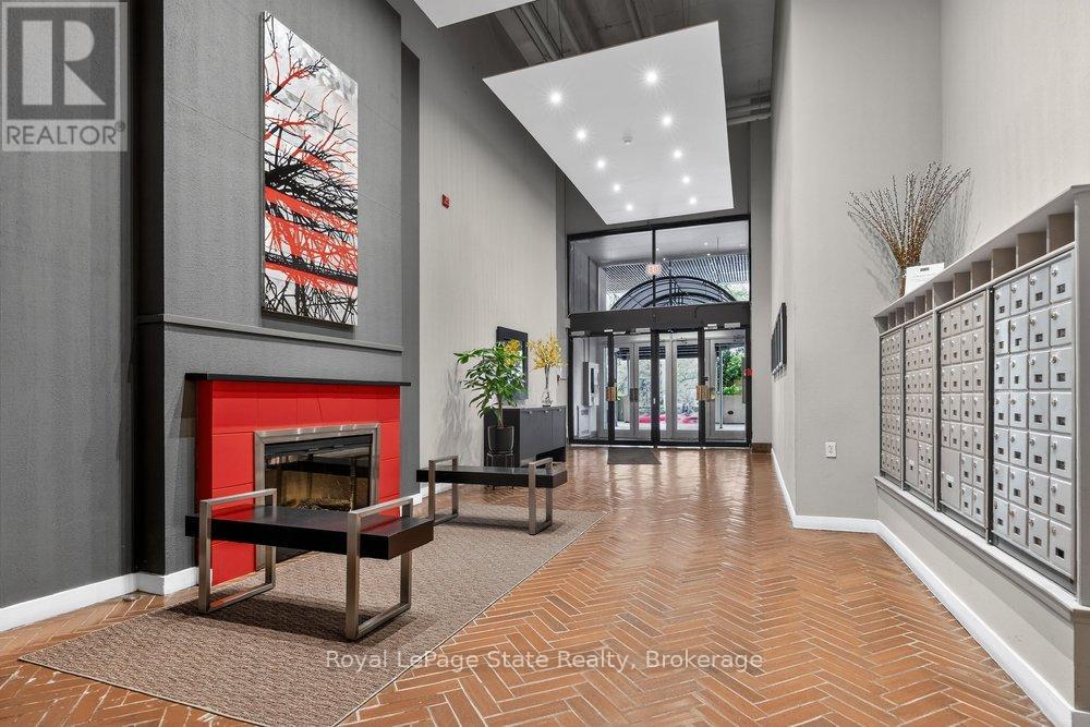 401 - 66 Bay Street S, Hamilton, Ontario  L8P 4Z6 - Photo 37 - X12856570
