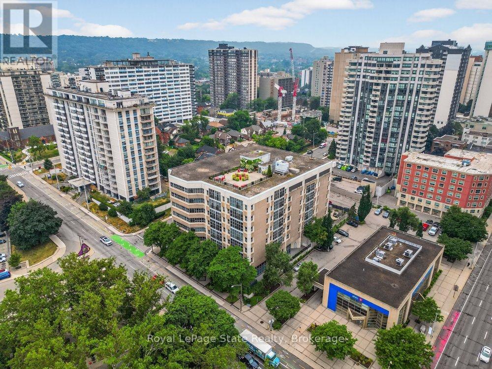 401 - 66 Bay Street S, Hamilton, Ontario  L8P 4Z6 - Photo 47 - X12856570
