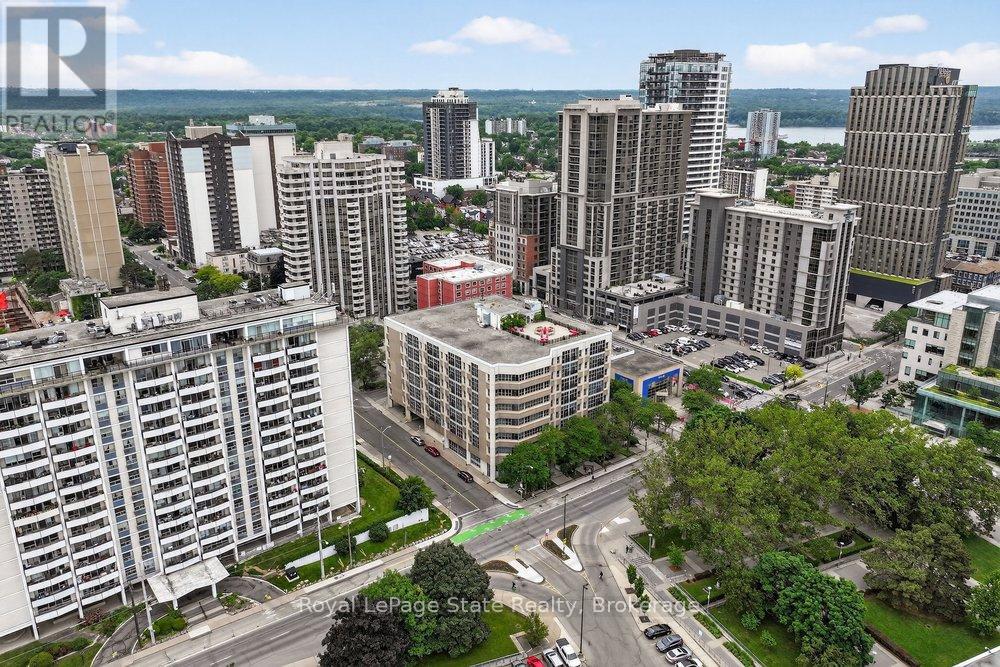 401 - 66 Bay Street S, Hamilton, Ontario  L8P 4Z6 - Photo 48 - X12856570