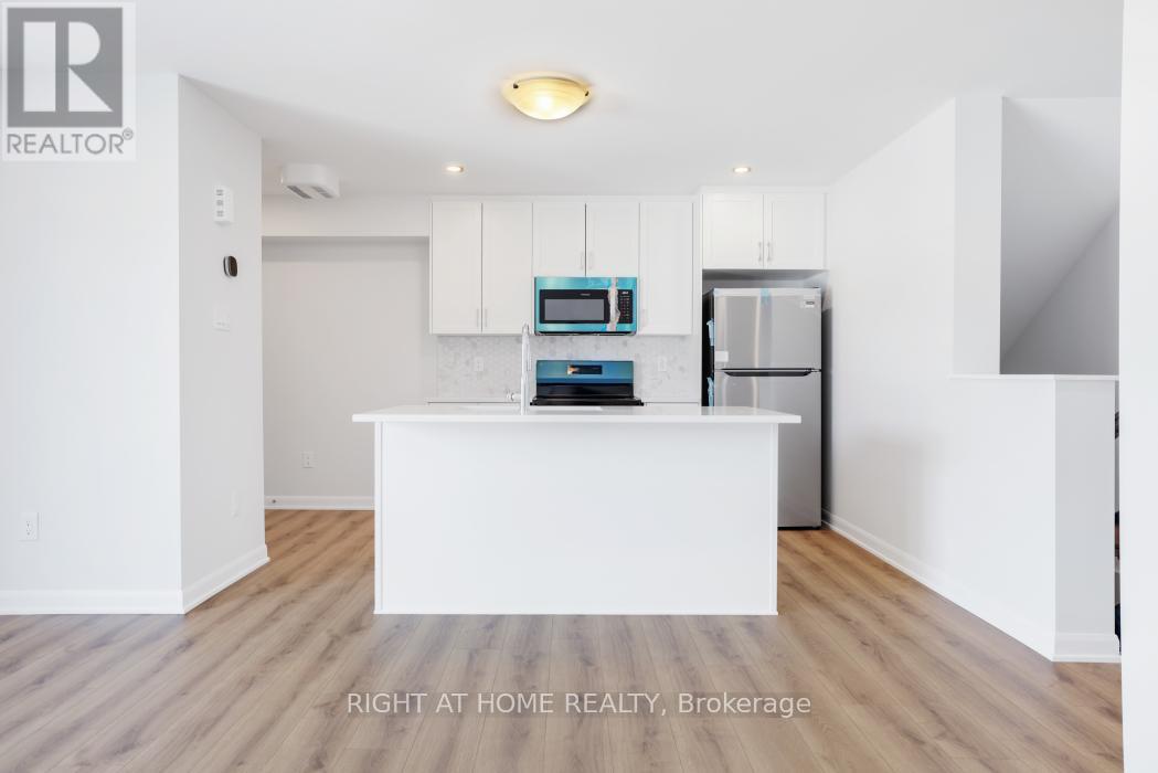 1031 - 1031 Creekway Private, Ottawa, Ontario  K2T 0R8 - Photo 11 - X12935068