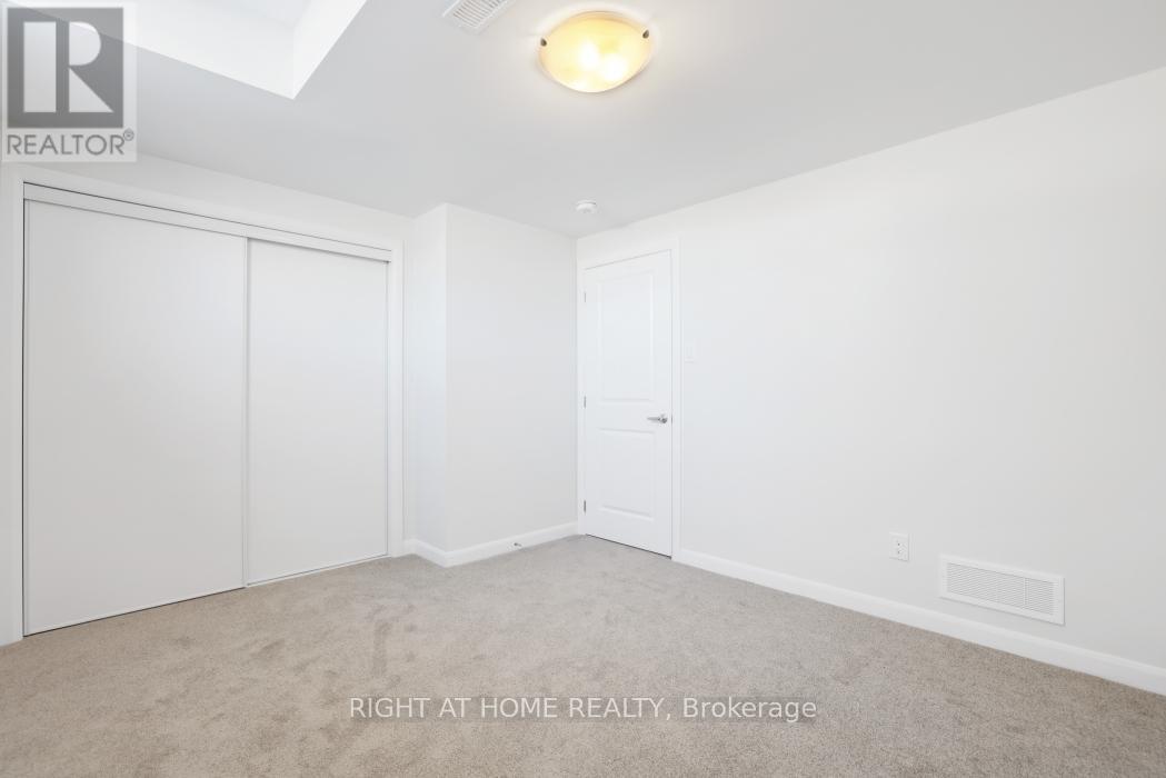 1031 - 1031 Creekway Private, Ottawa, Ontario  K2T 0R8 - Photo 21 - X12935068