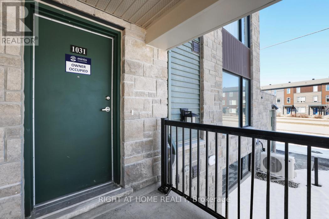 1031 - 1031 Creekway Private, Ottawa, Ontario  K2T 0R8 - Photo 3 - X12935068