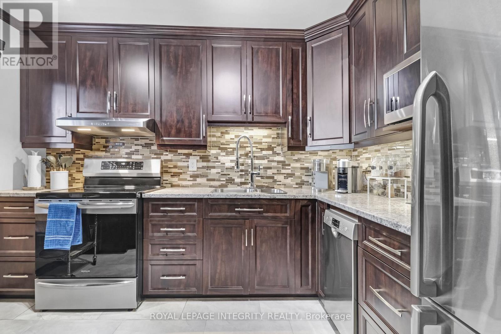 60 - 3400 Paul Anka Drive, Ottawa, Ontario K1V 0C9 - Photo 6 - X12935094