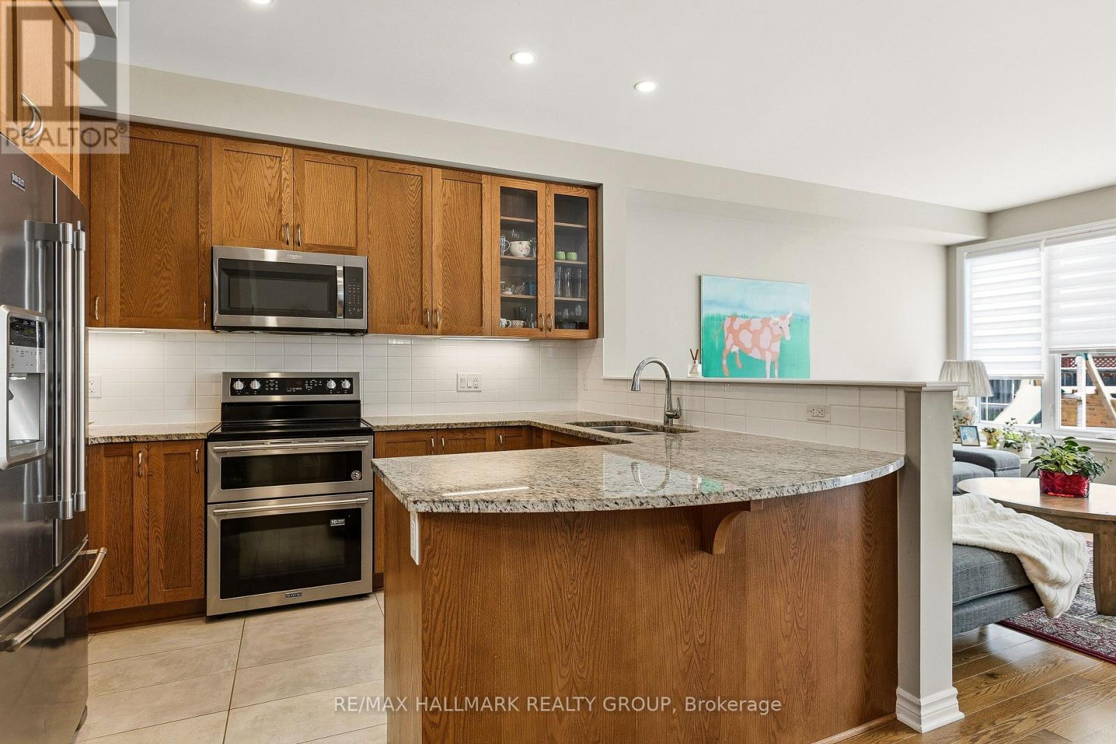 844 Cedar Creek Drive, Ottawa, Ontario K1T 0B3 - Photo 11 - X12935178