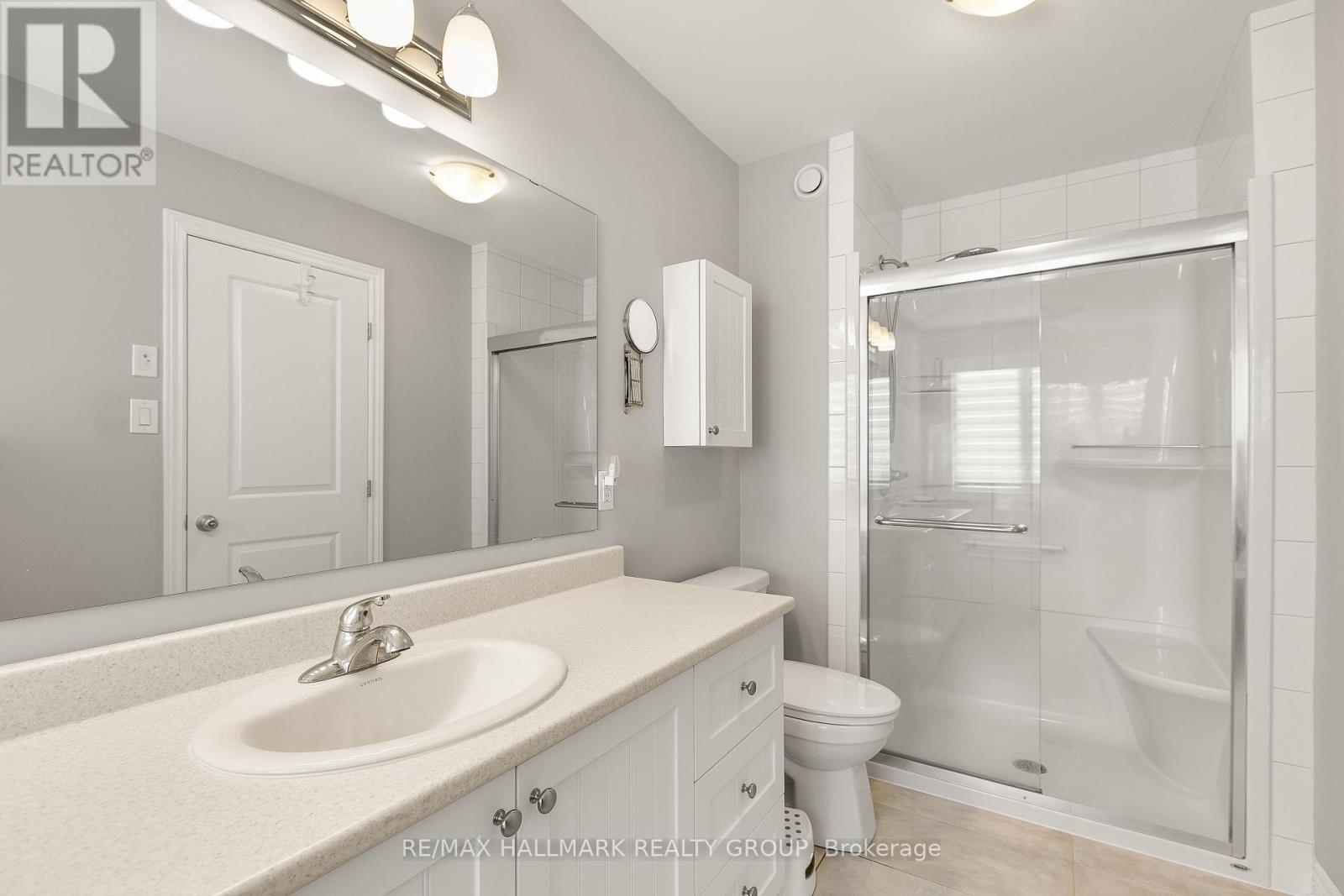 844 Cedar Creek Drive, Ottawa, Ontario K1T 0B3 - Photo 20 - X12935178