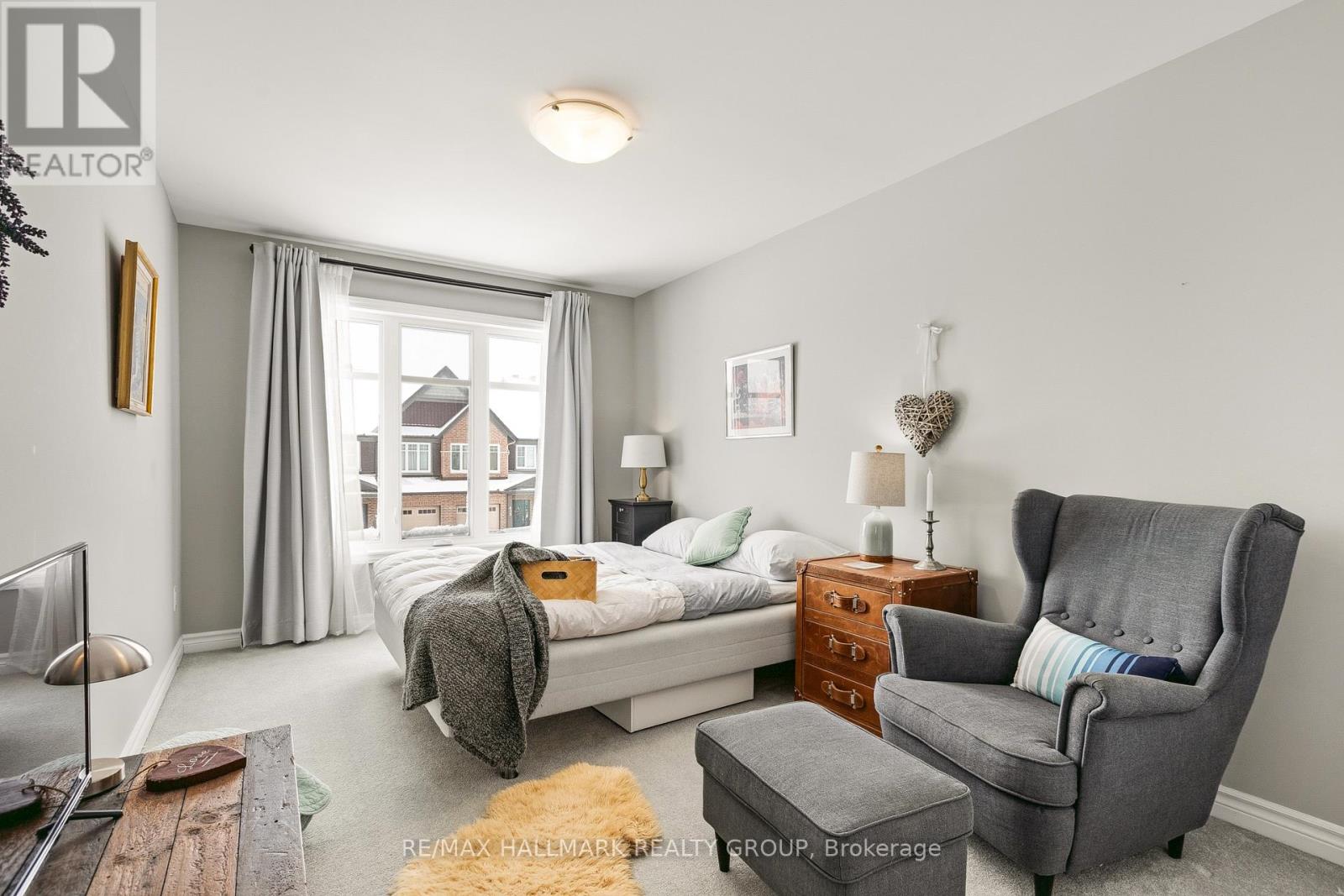 844 Cedar Creek Drive, Ottawa, Ontario K1T 0B3 - Photo 21 - X12935178