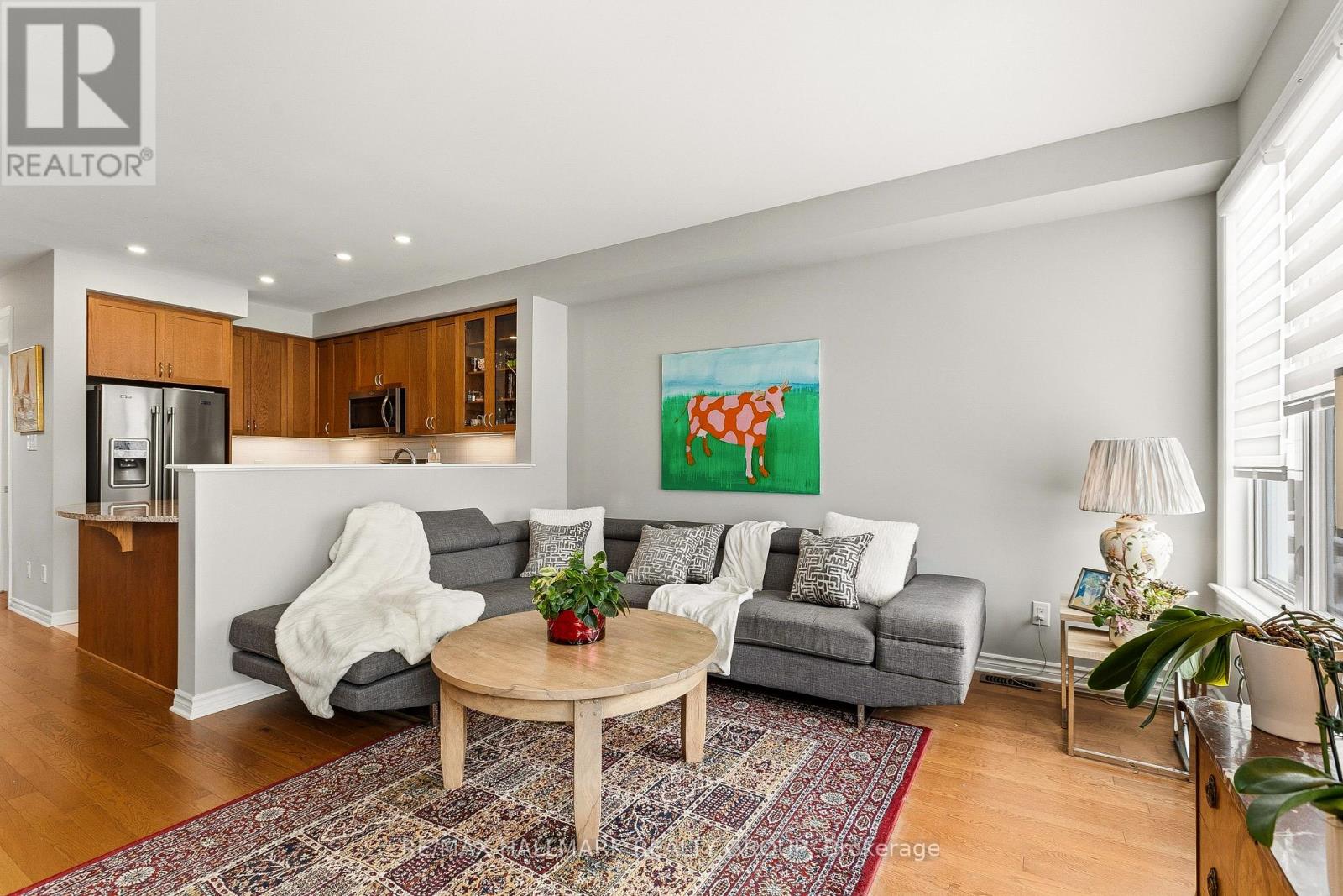 844 Cedar Creek Drive, Ottawa, Ontario K1T 0B3 - Photo 7 - X12935178