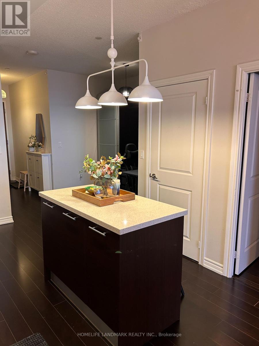 5603 - 386 Yonge Street, Toronto, Ontario  M5B 0A5 - Photo 13 - C12935036