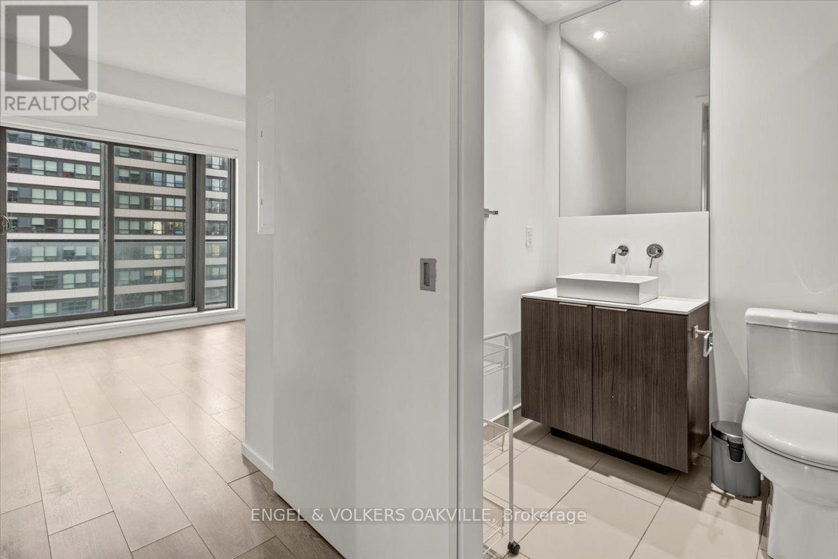 2405 - 159 Dundas Street E, Toronto, Ontario  M5B 0A9 - Photo 12 - C12935066