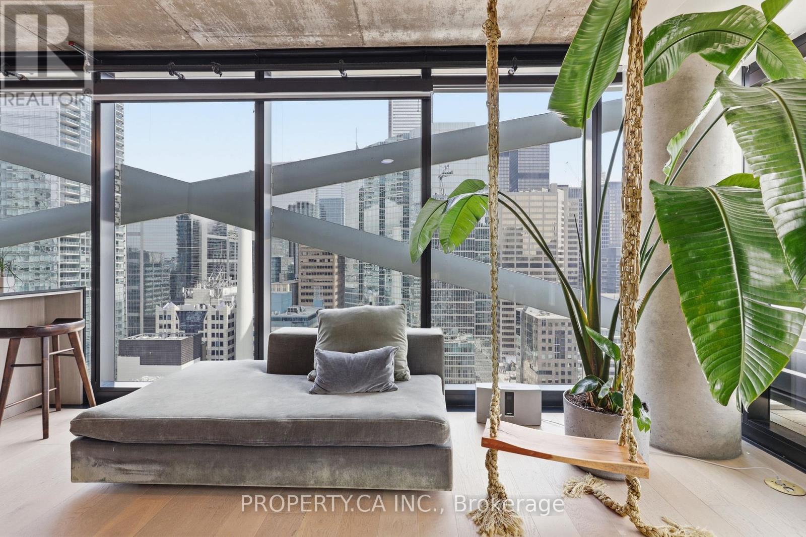 1904 - 224 King Street W, Toronto, Ontario  M5H 0A6 - Photo 10 - C12935160