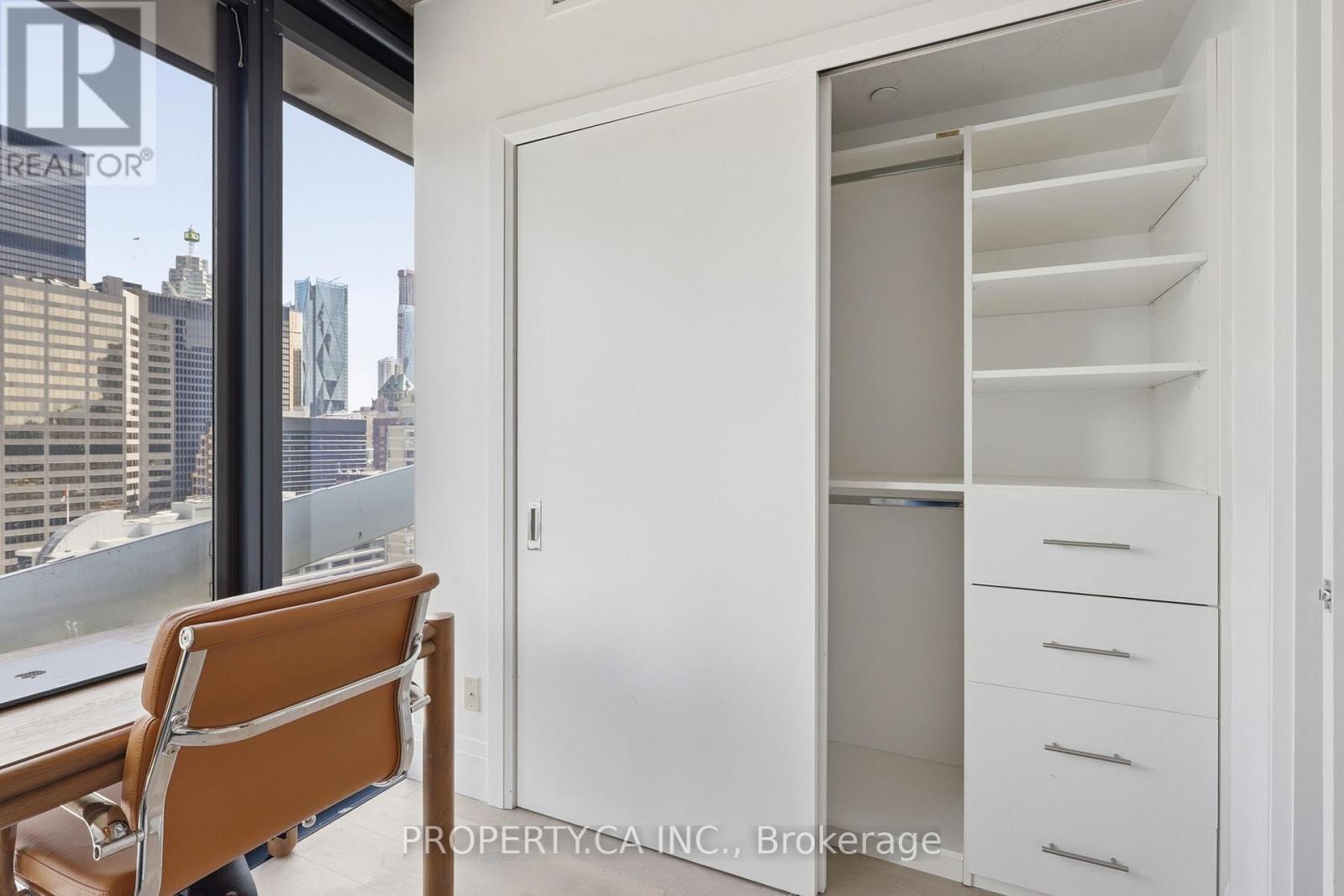 1904 - 224 King Street W, Toronto, Ontario  M5H 0A6 - Photo 17 - C12935160