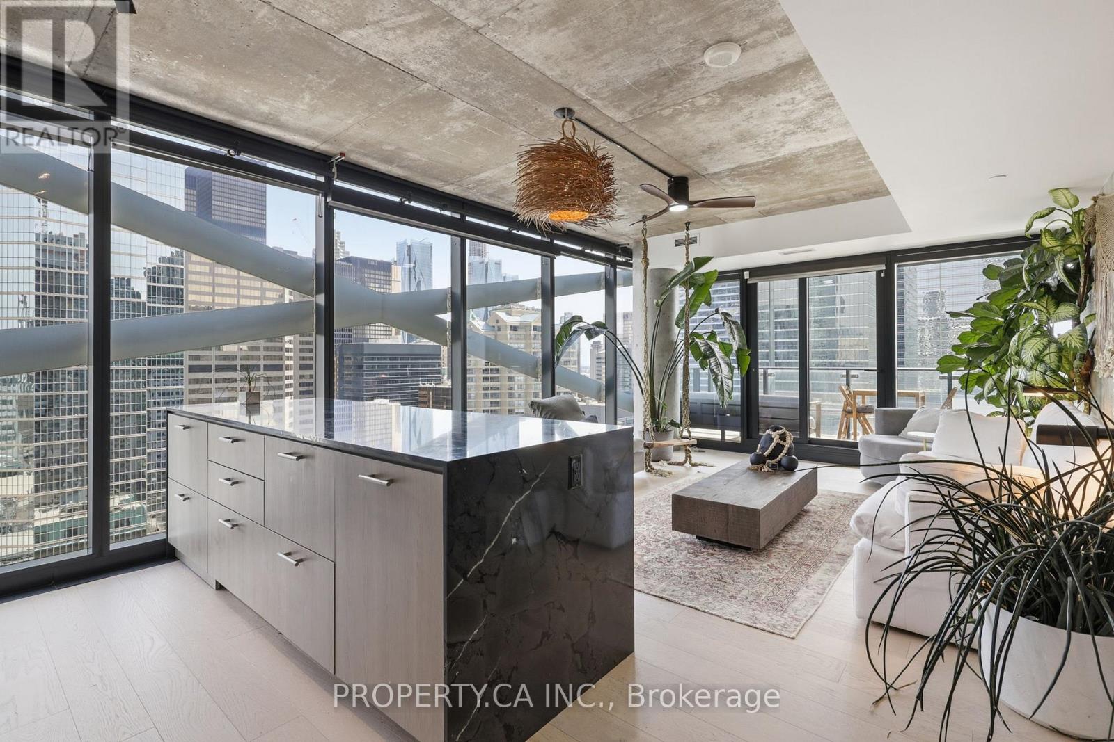 1904 - 224 King Street W, Toronto, Ontario  M5H 0A6 - Photo 3 - C12935160