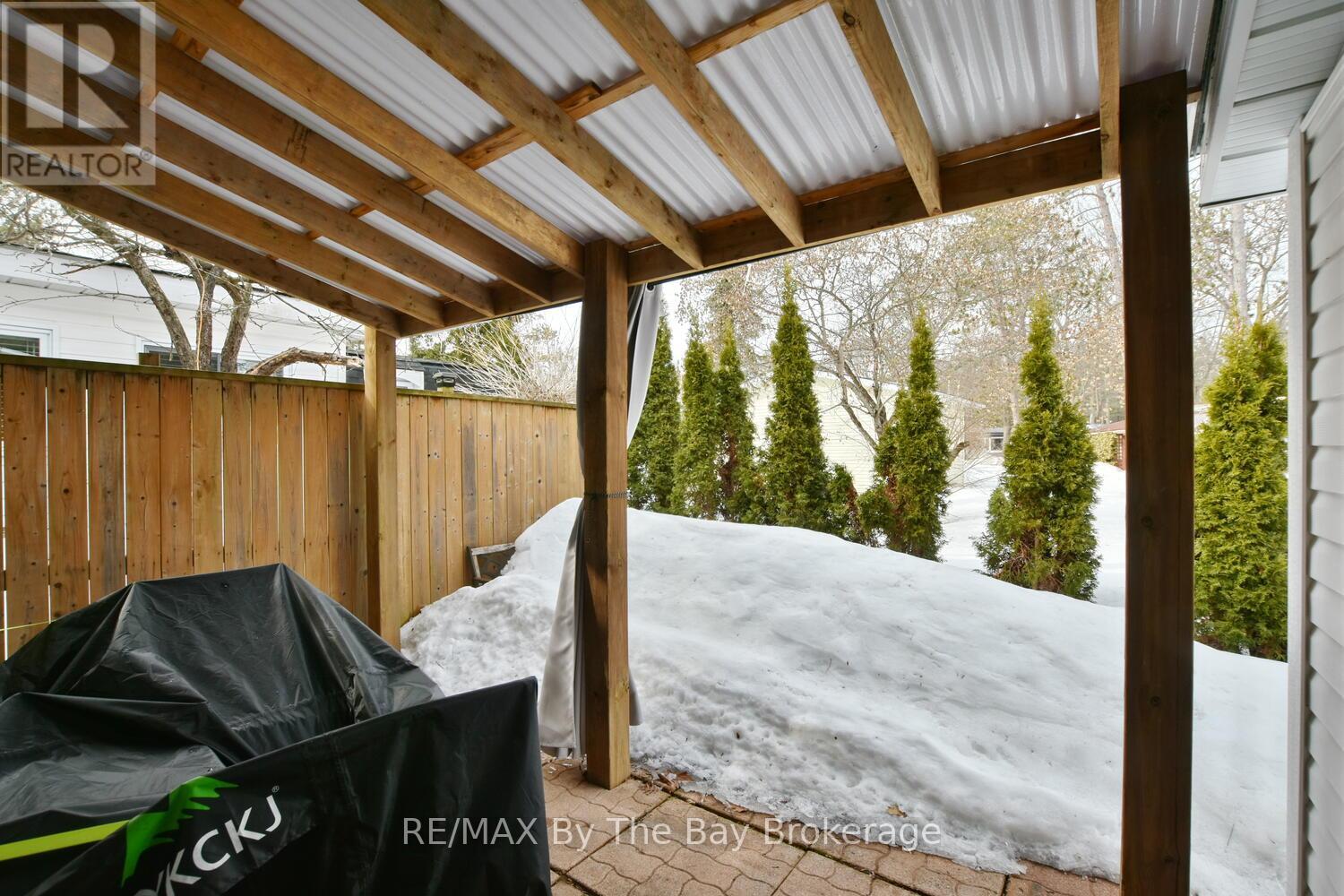 15 Carruthers Street S, Wasaga Beach, Ontario  L9Z 1K2 - Photo 26 - S12934442