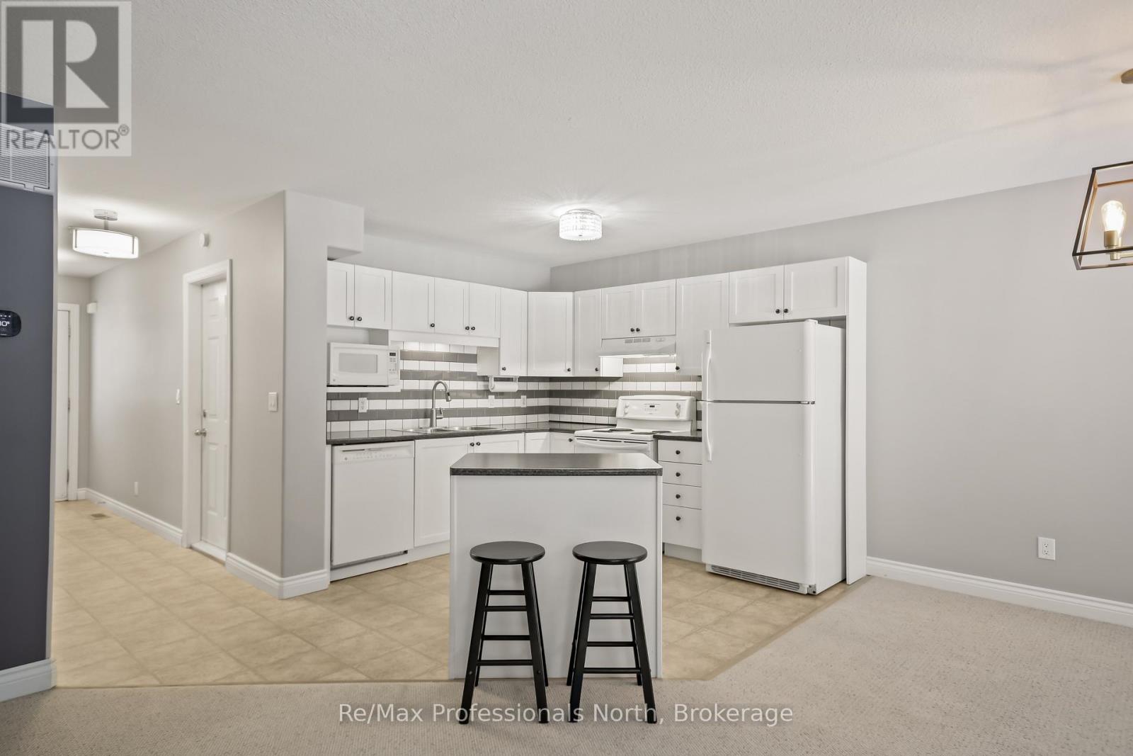 151 Pine Street, Bracebridge, Ontario  P1L 2H8 - Photo 10 - X12695566