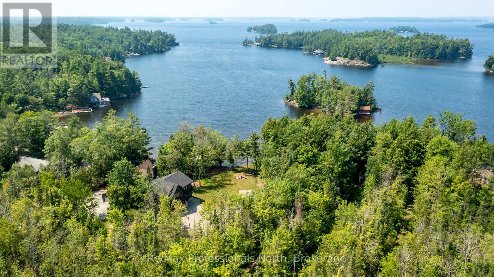 1054 Brydons Bay Road, Gravenhurst, Ontario  P1P 1R1 - Photo 3 - X12699758