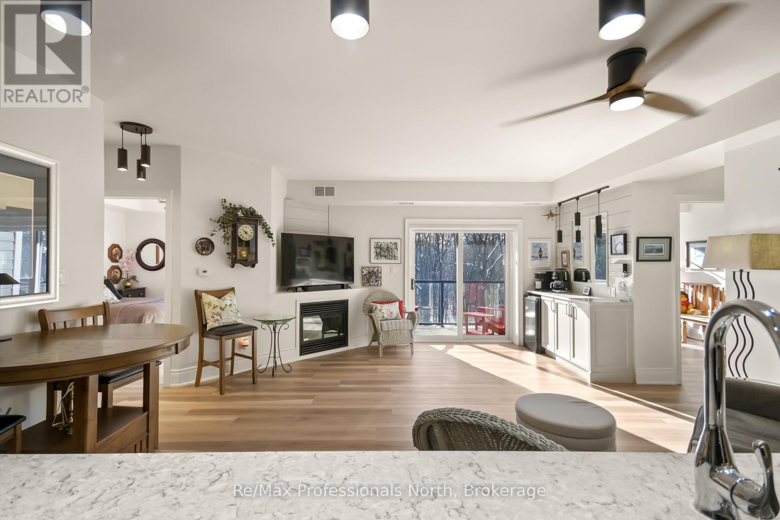 302 - 391 James Street W, Gravenhurst, Ontario  P1P 0A5 - Photo 10 - X12766252