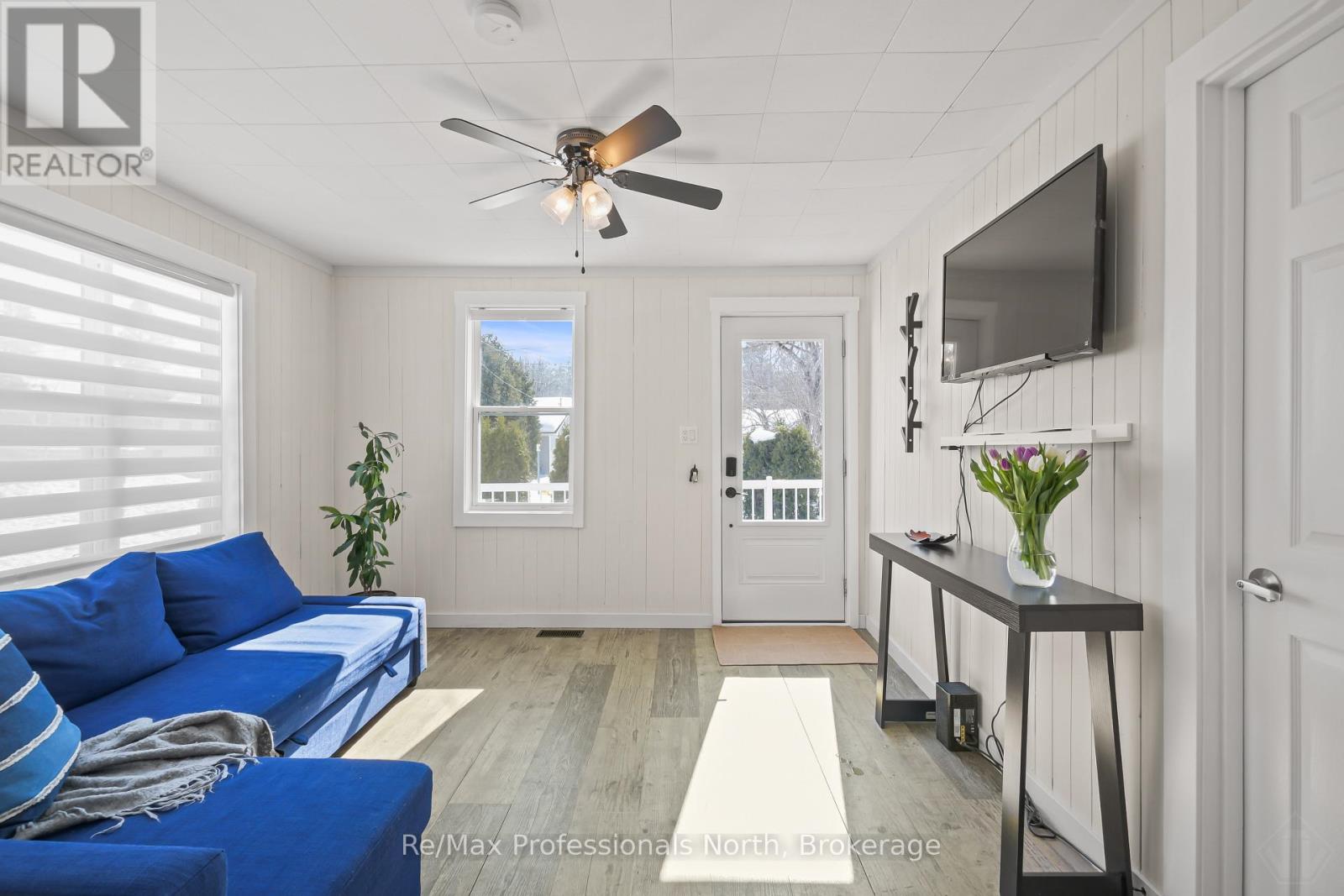 260 Private Street, Gravenhurst, Ontario  P1P 1R2 - Photo 3 - X12853480