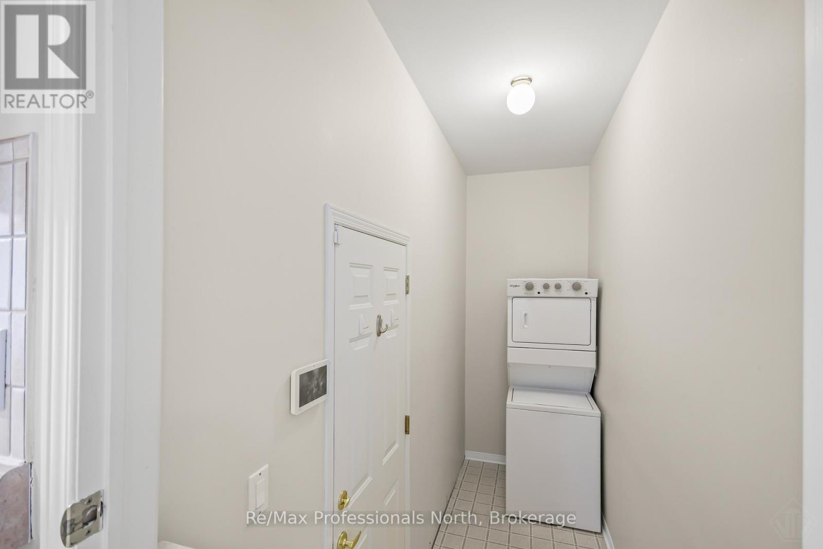 111 Pineridge Gate, Gravenhurst, Ontario  P1P 1Z2 - Photo 31 - X12906076