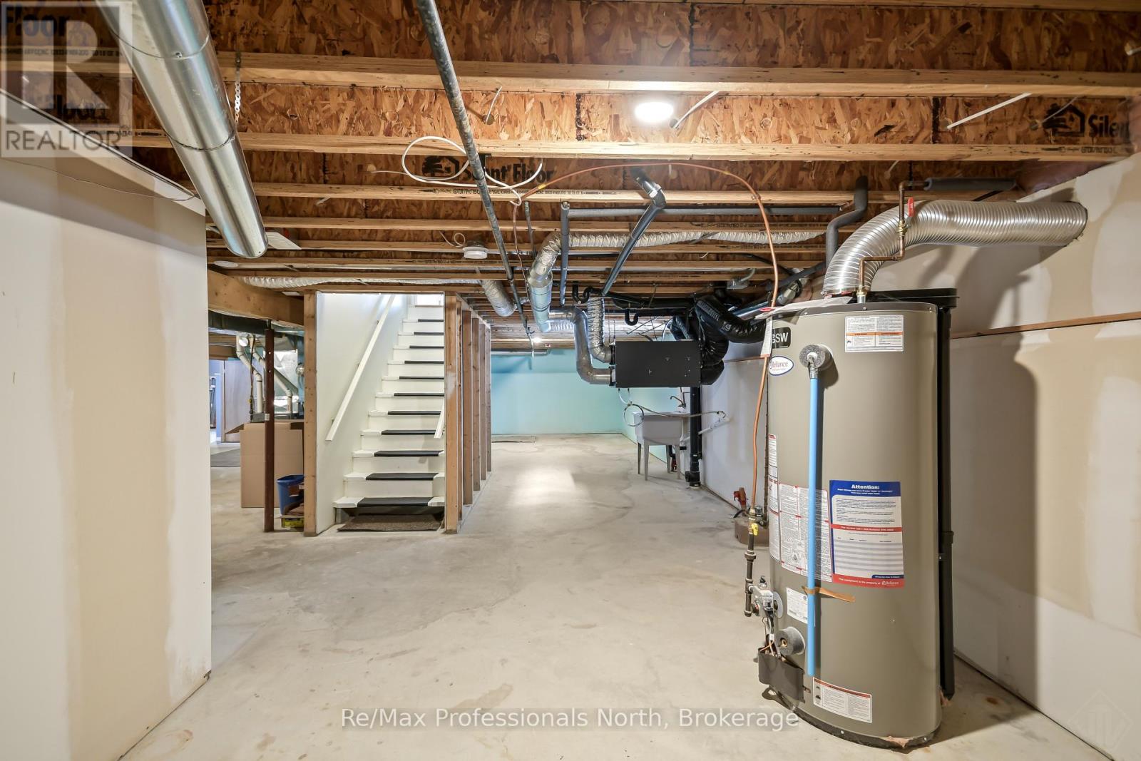 111 Pineridge Gate, Gravenhurst, Ontario  P1P 1Z2 - Photo 32 - X12906076