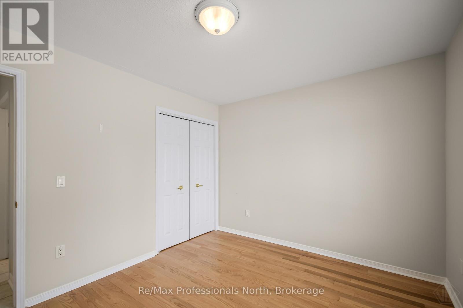 111 Pineridge Gate, Gravenhurst, Ontario  P1P 1Z2 - Photo 8 - X12906076