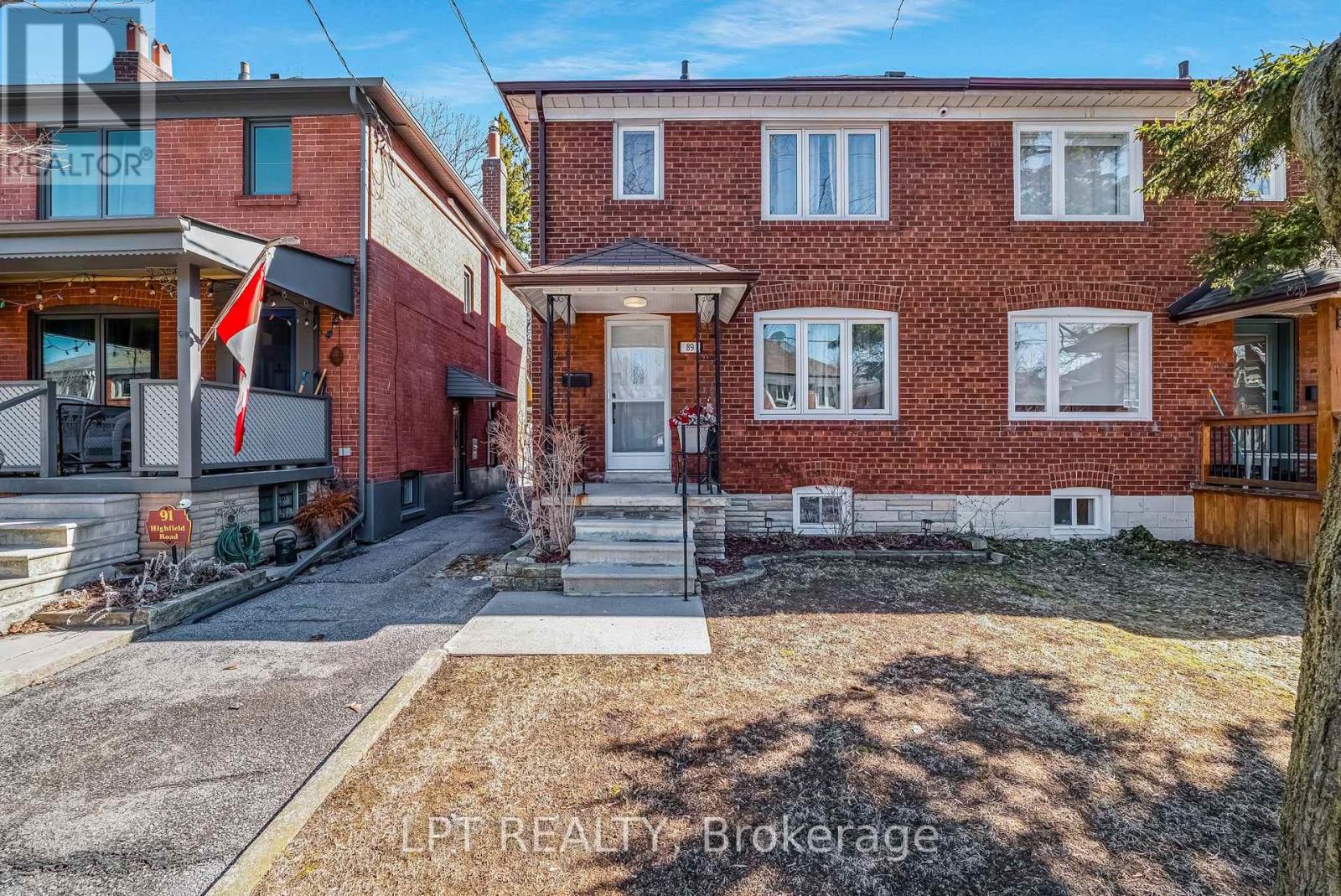 89 HIGHFIELD ROAD, Toronto, Ontario