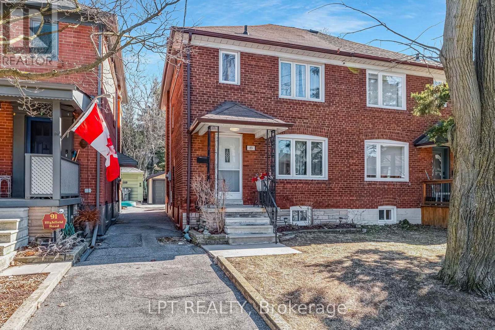 89 Highfield Road, Toronto, Ontario  M4L 2T9 - Photo 3 - E12935116