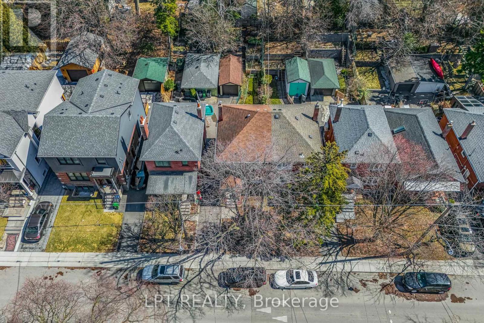 89 Highfield Road, Toronto, Ontario  M4L 2T9 - Photo 5 - E12935116