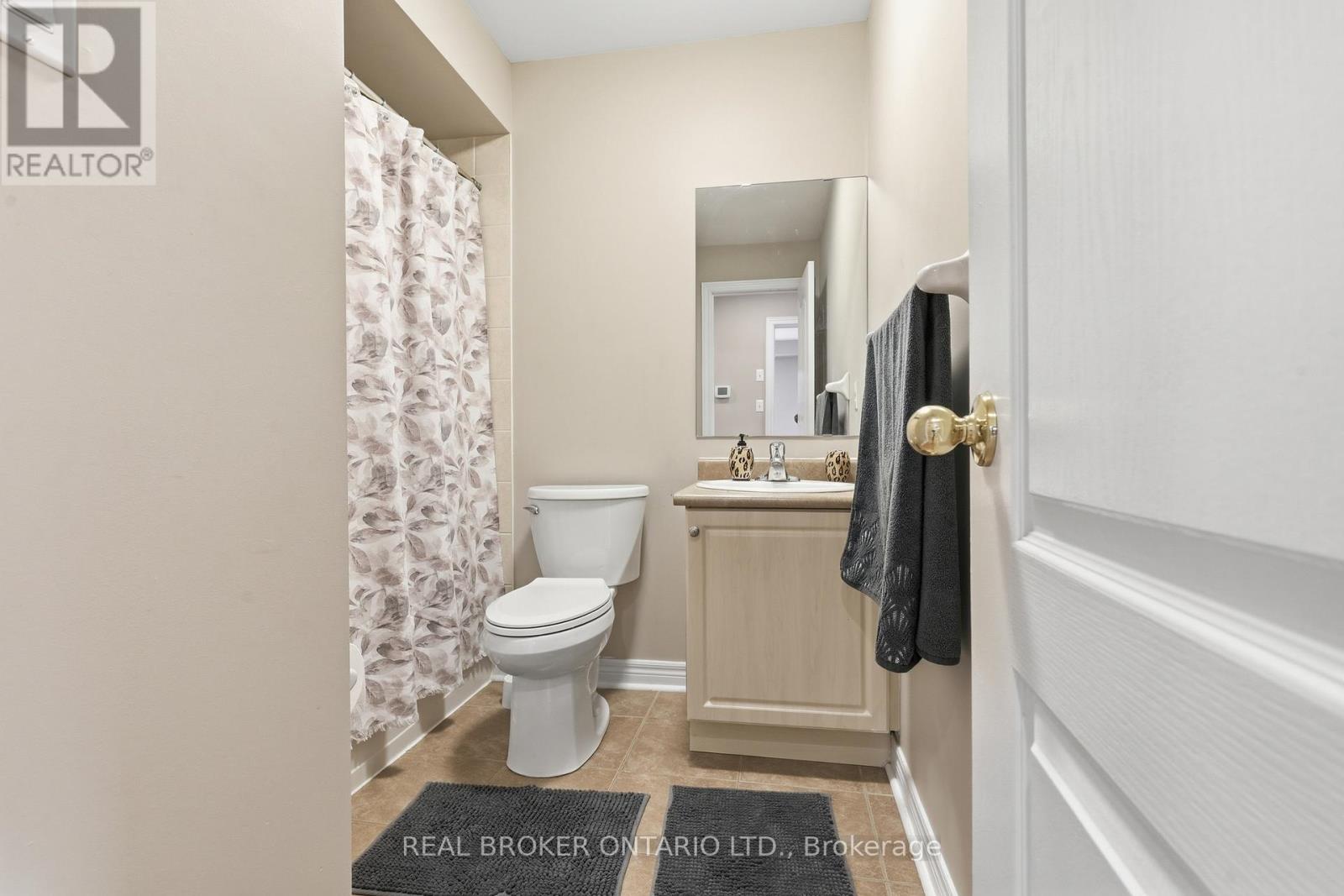 Main - 2 Sir Jacobs Crescent, Brampton, Ontario  L7A 3T4 - Photo 10 - W12924810