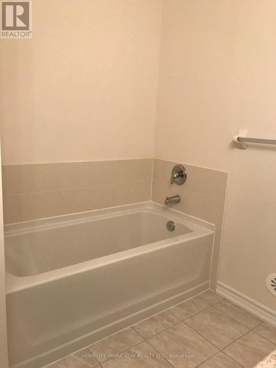 90 - 94 Aspen Hills Road, Brampton, Ontario  L6Y 6E4 - Photo 6 - W12924624