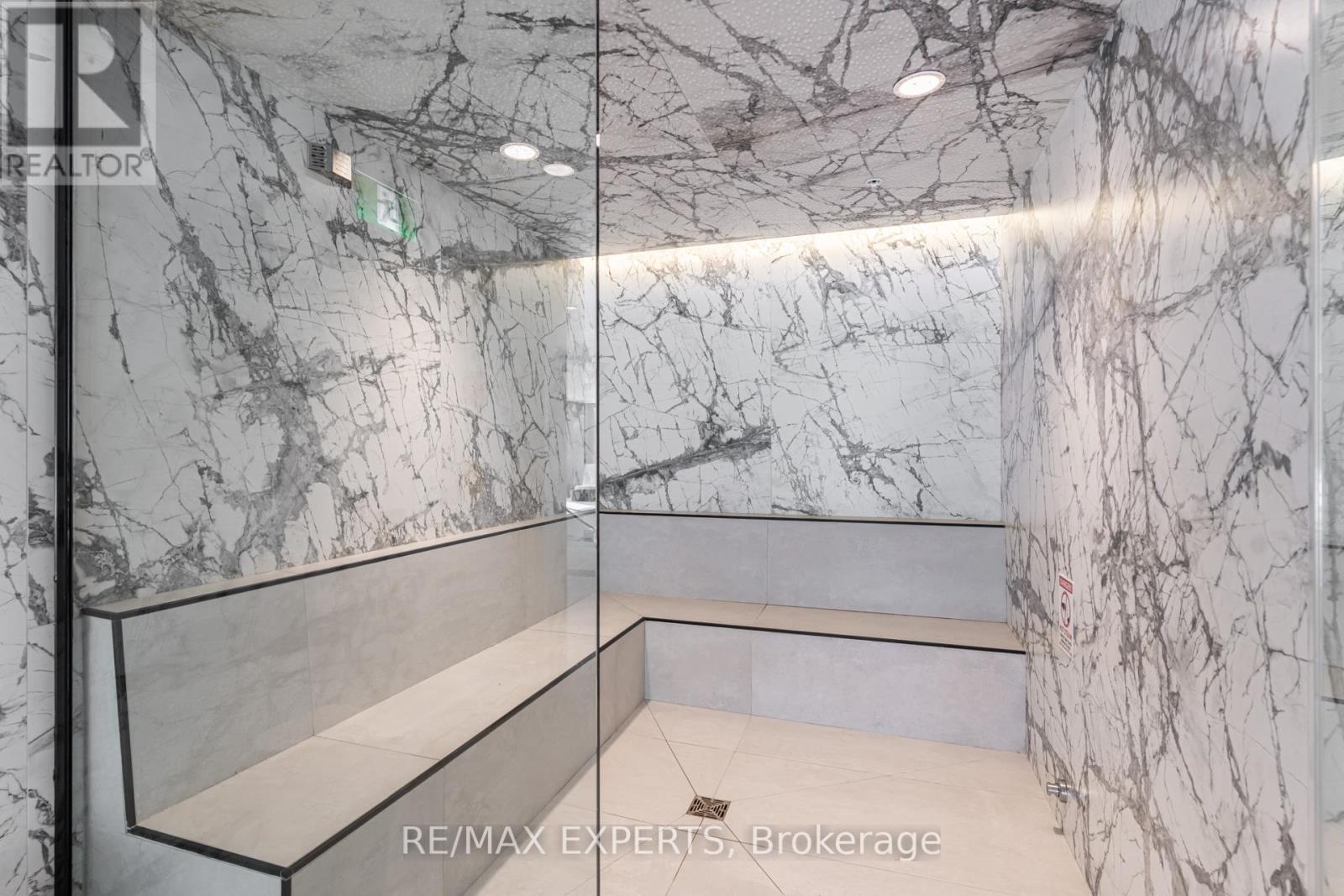 336 - 2075 King Road, King (King City), Ontario  L7B 0R6 - Photo 23 - N12934986