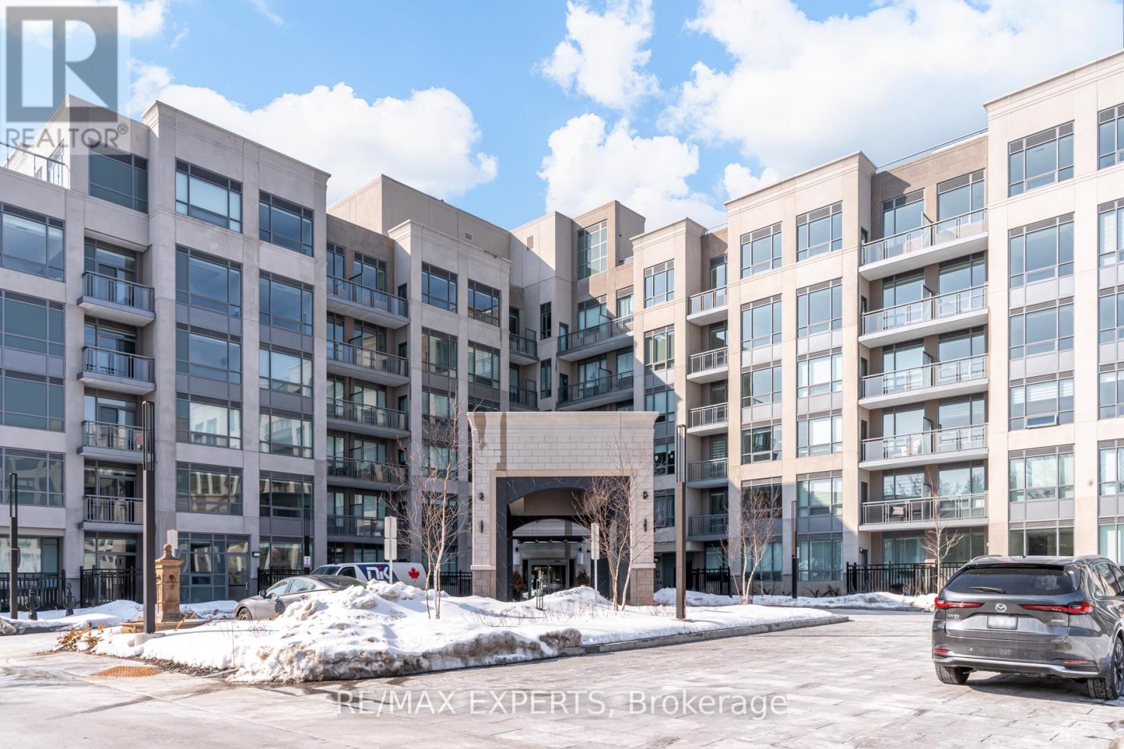 336 - 2075 King Road, King (King City), Ontario  L7B 0R6 - Photo 38 - N12934986