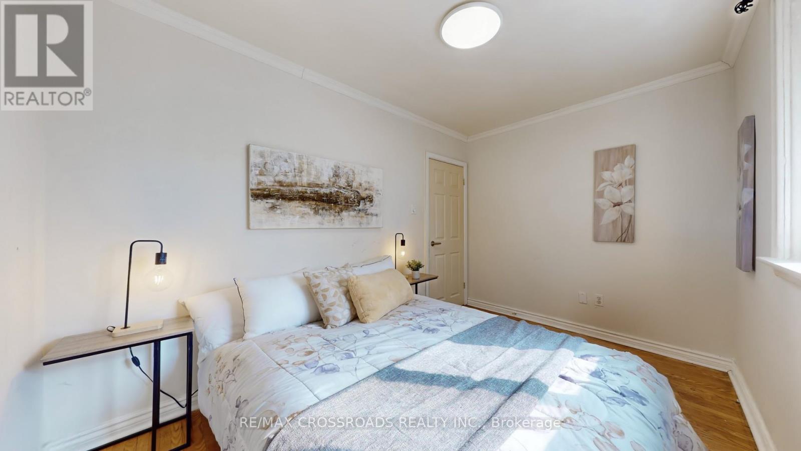 234 Sussex Avenue, Richmond Hill, Ontario  L4C 2G4 - Photo 8 - N12935104