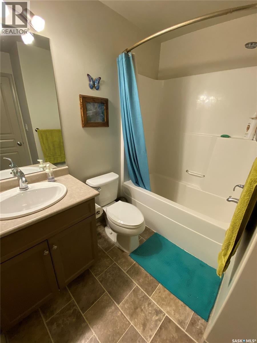 919 Glenview Cove, Martensville, Saskatchewan  S0K 0A2 - Photo 13 - SK031461