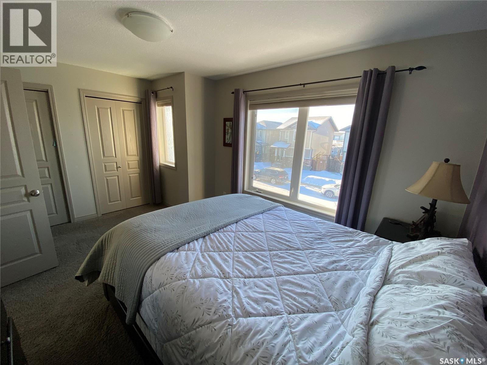 919 Glenview Cove, Martensville, Saskatchewan  S0K 0A2 - Photo 8 - SK031461