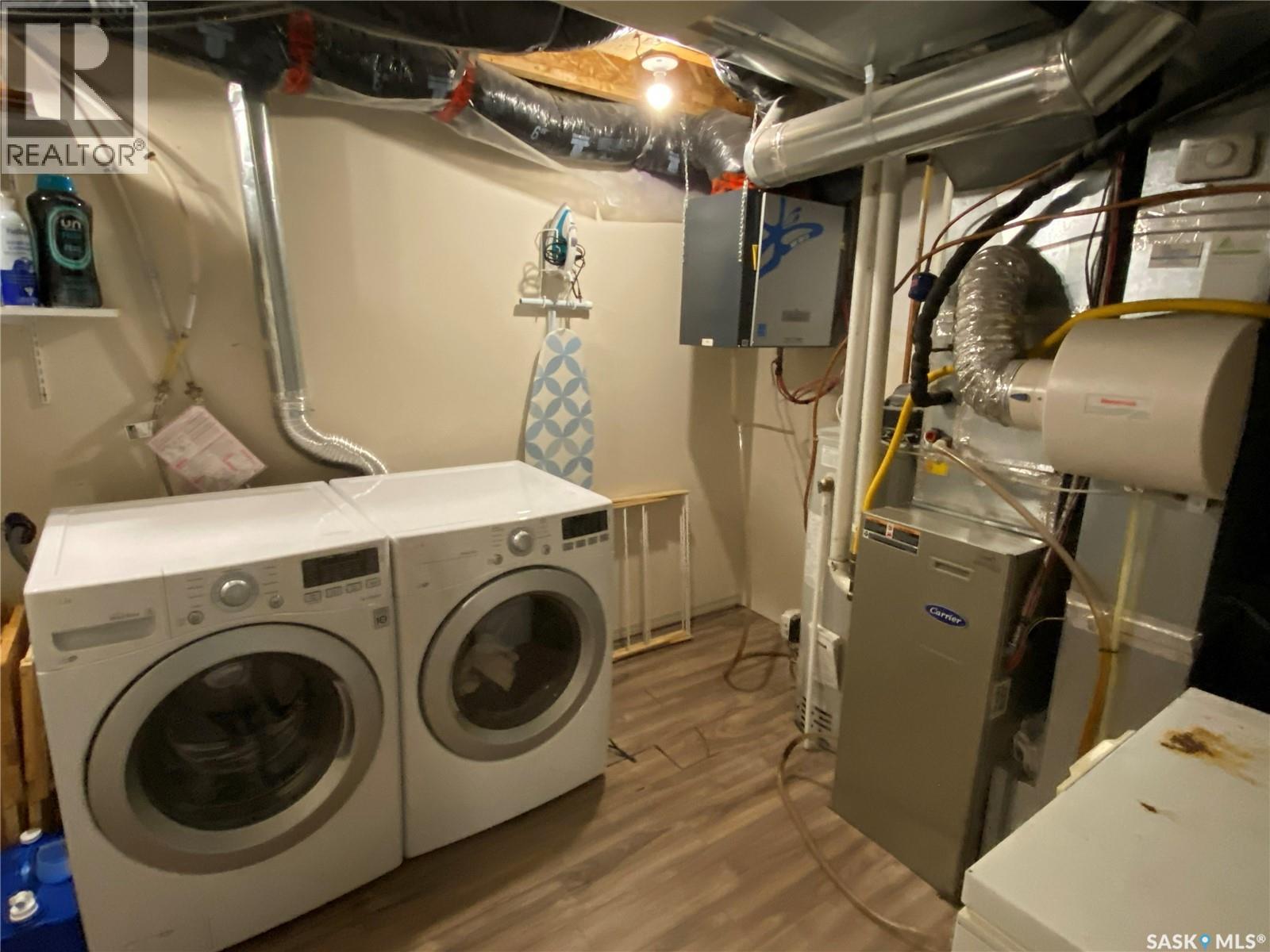 919 Glenview Cove, Martensville, Saskatchewan  S0K 0A2 - Photo 12 - SK031461