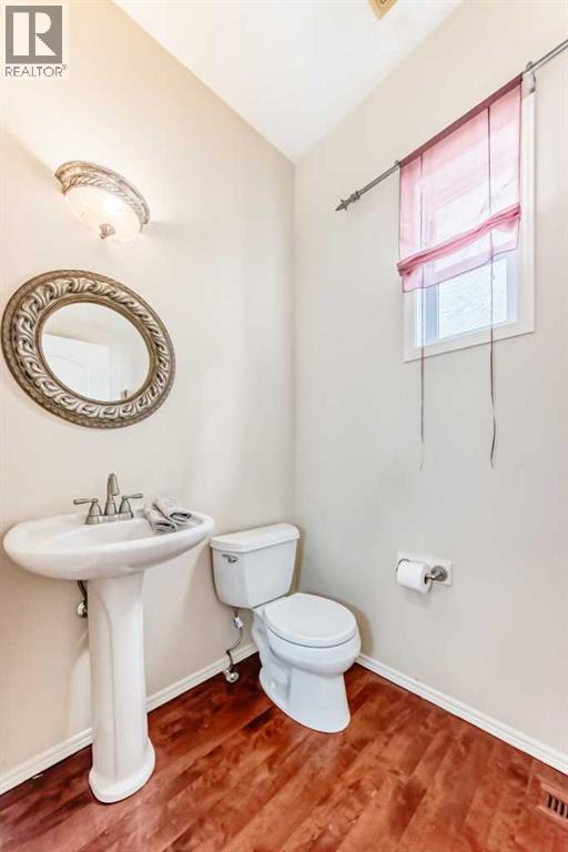 68 Strathlea Close SW, Calgary, Alberta  T3H 5B1 - Photo 15 - A2278599