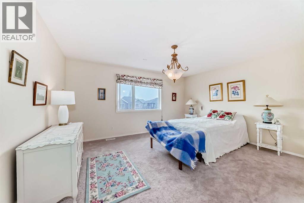 68 Strathlea Close SW, Calgary, Alberta  T3H 5B1 - Photo 18 - A2278599