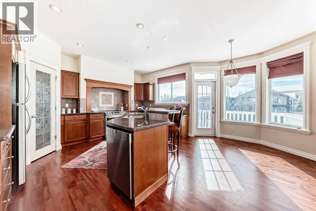 68 Strathlea Close SW, Calgary, Alberta  T3H 5B1 - Photo 6 - A2278599