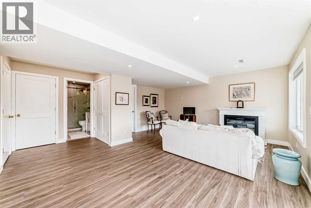 68 Strathlea Close SW, Calgary, Alberta  T3H 5B1 - Photo 32 - A2278599