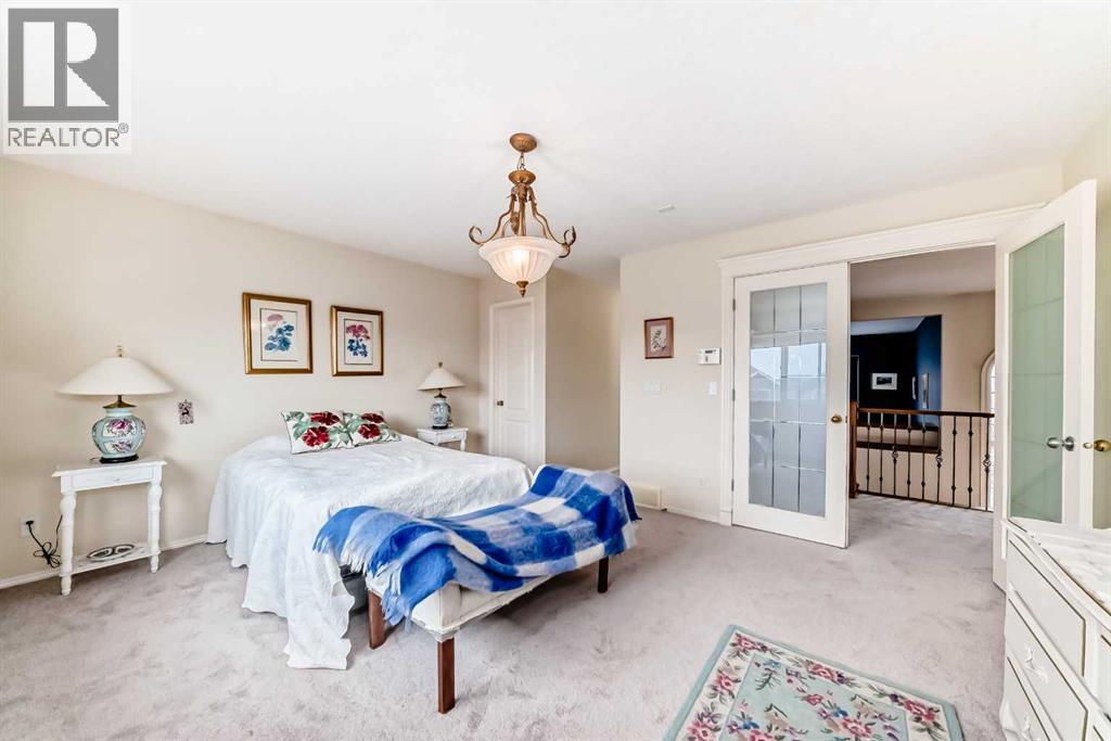 68 Strathlea Close SW, Calgary, Alberta  T3H 5B1 - Photo 19 - A2278599