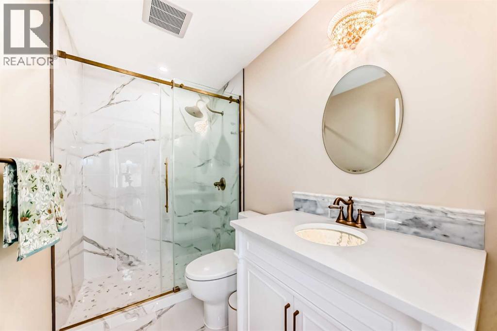 68 Strathlea Close SW, Calgary, Alberta  T3H 5B1 - Photo 38 - A2278599