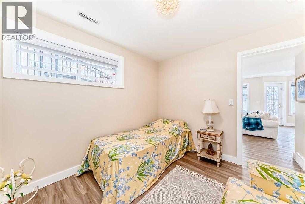 68 Strathlea Close SW, Calgary, Alberta  T3H 5B1 - Photo 37 - A2278599