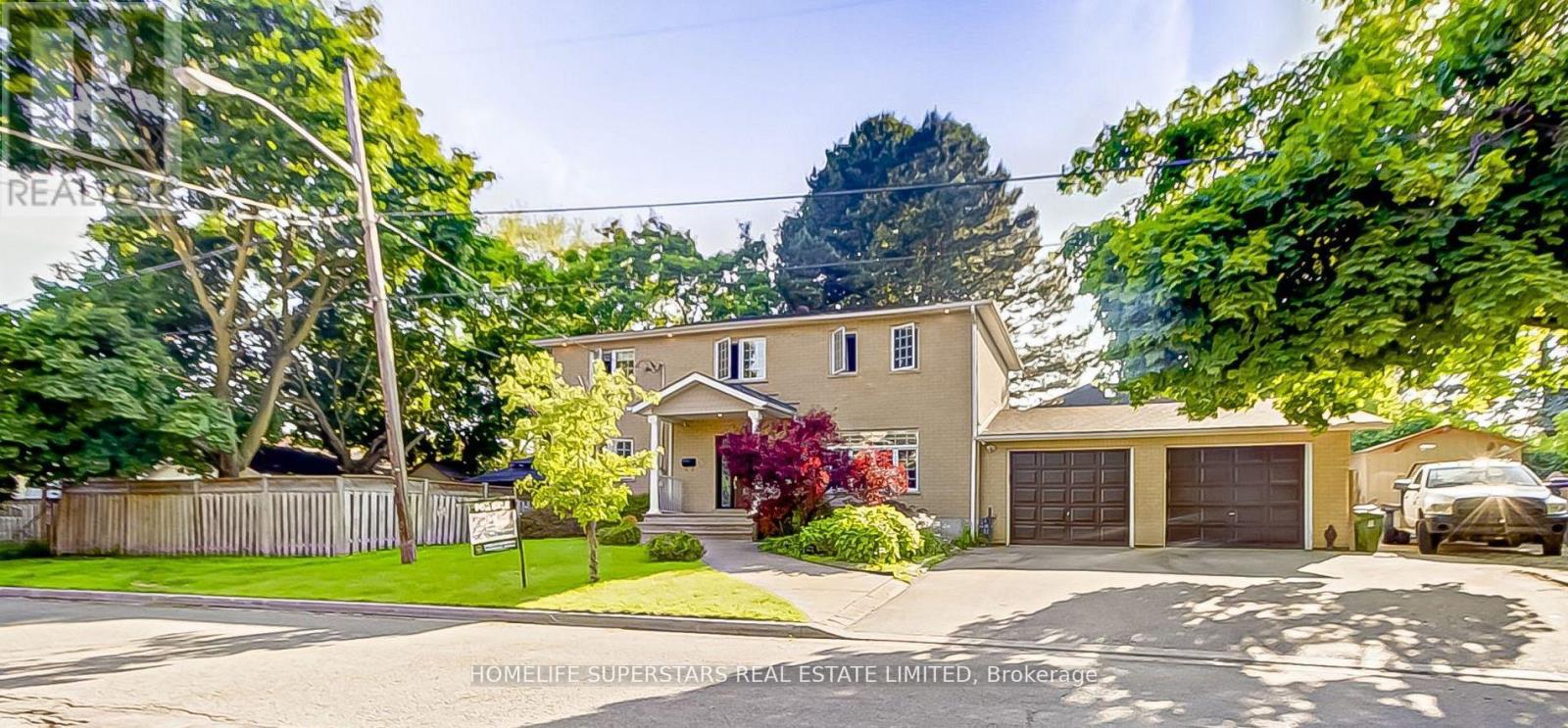 47 HARLOW CRESCENT, Toronto, Ontario